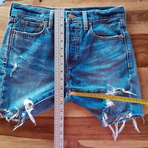 Gap button Fly Vtg. Shorts - Picture 6 of 15